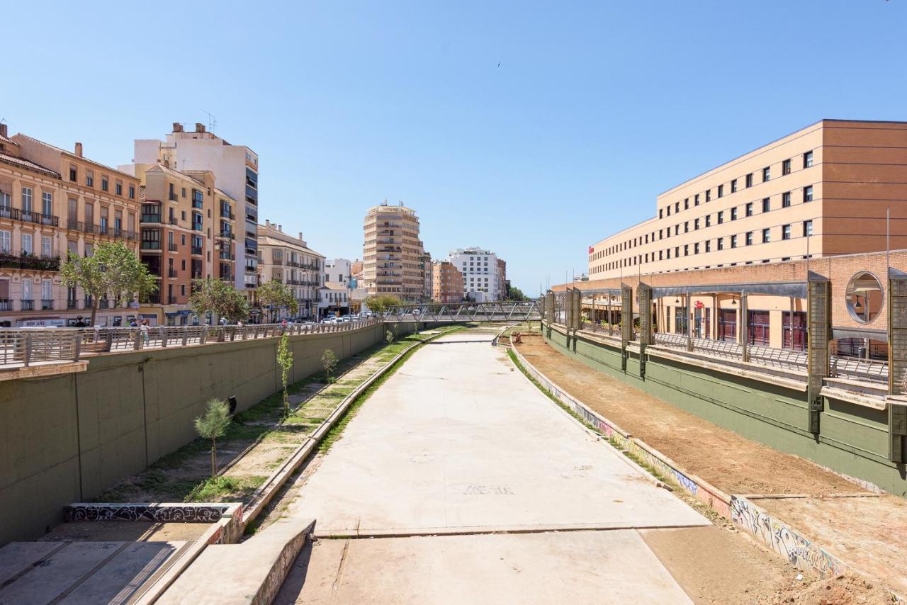 Loft De Un Arquitecto Lägenhet Málaga Exteriör bild